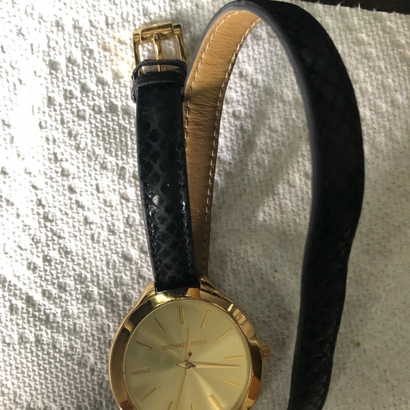 Michael Kors Watch - Picture 2 of 7